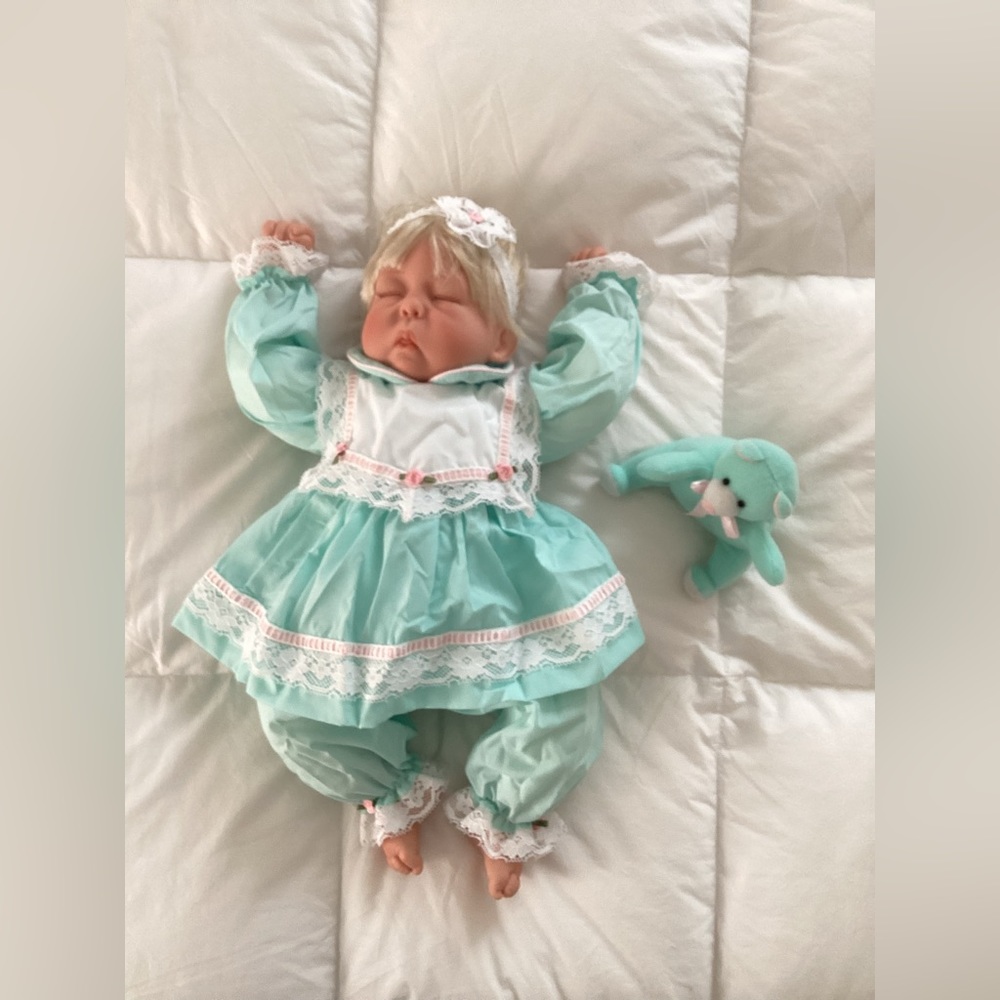 Lee Middleton Hug A Bug Doll